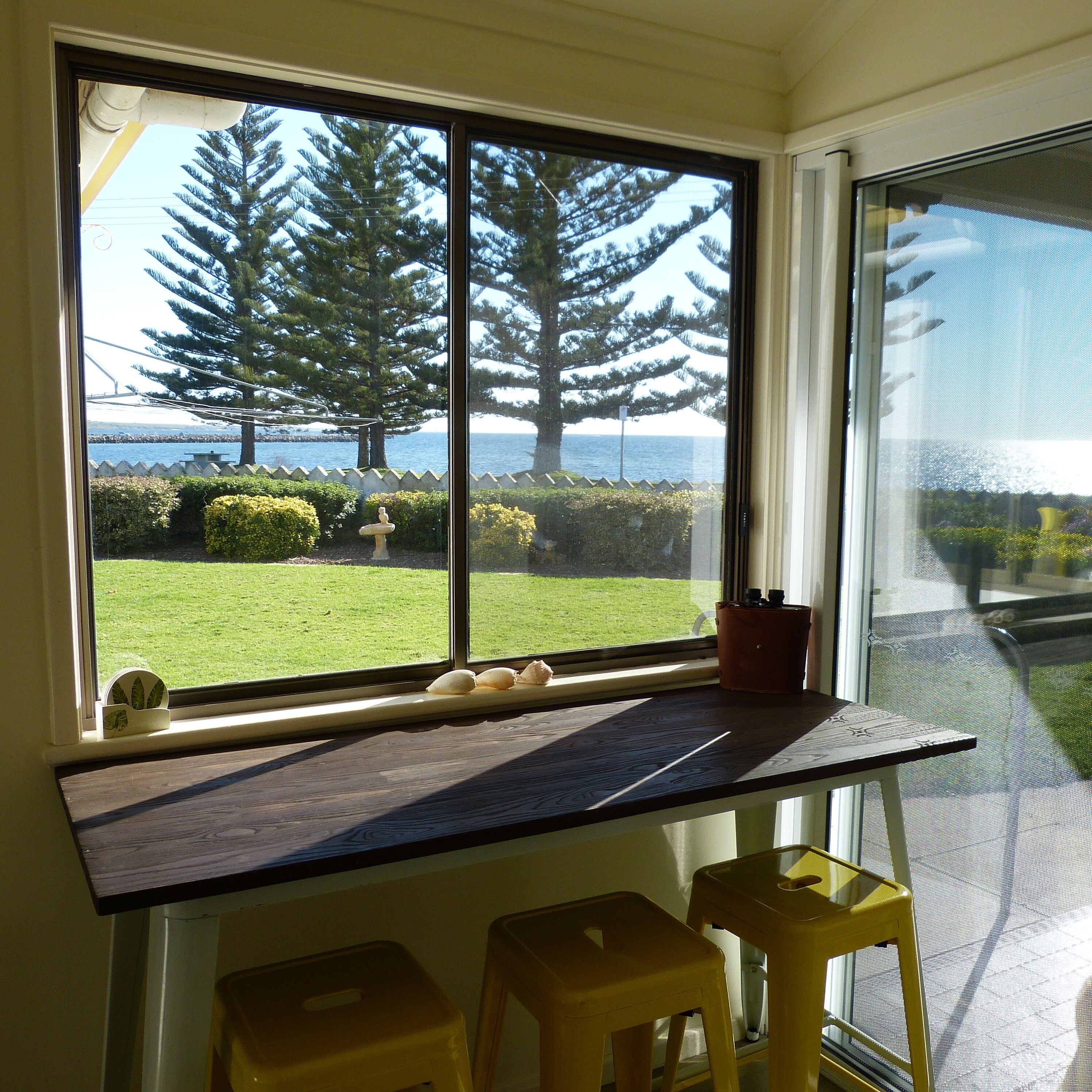 Location Location Location \nClosing for Renos 6th May - Sept 6th \nour apologies — image 9