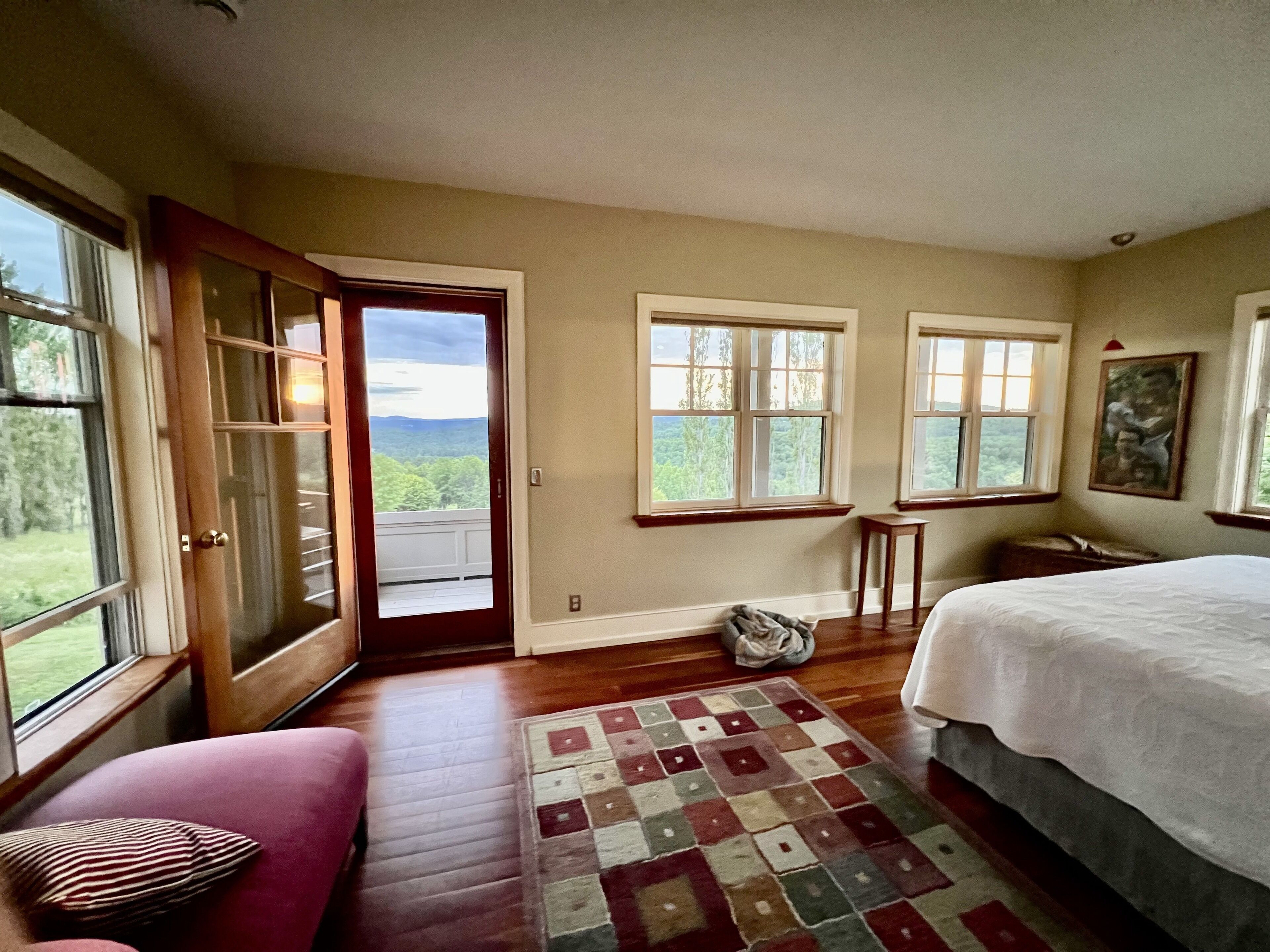 Gorgeous VT Views/Unique Art Loft