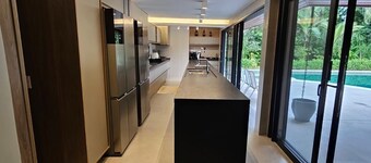 House in Riviera, 600 meters from the beach: swimming pool, jacuzzi and beath tennis court!