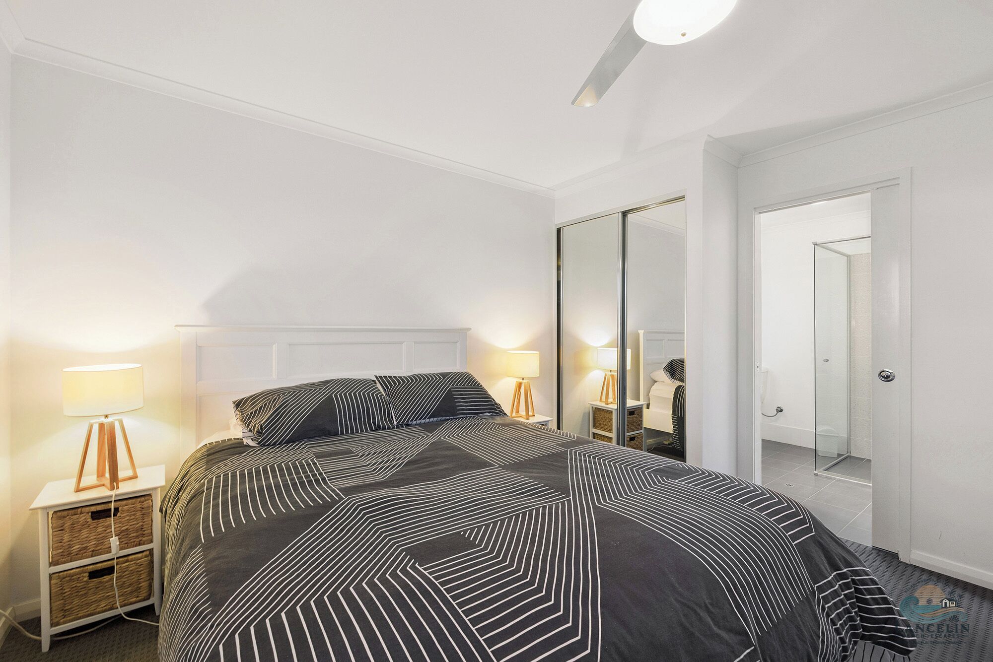 2 bedrooms