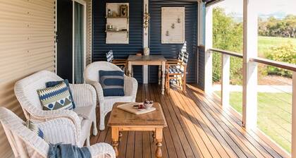 Aldinga Bay bungalows - ocean view private retreat