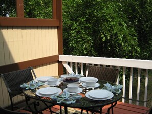Outdoor dining