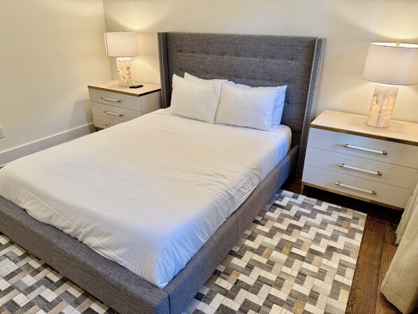 5 bedrooms, iron/ironing board, WiFi, bed sheets - Backyard Oasis + Private Pool + Walk to Downtown - Eastside Oasis! (Austin)