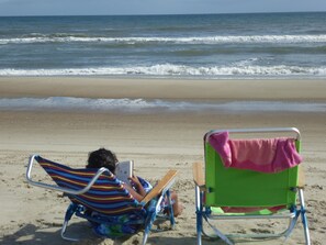 Beach nearby, sun-loungers, beach umbrellas