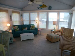 Smart TV, fireplace, DVD player, books