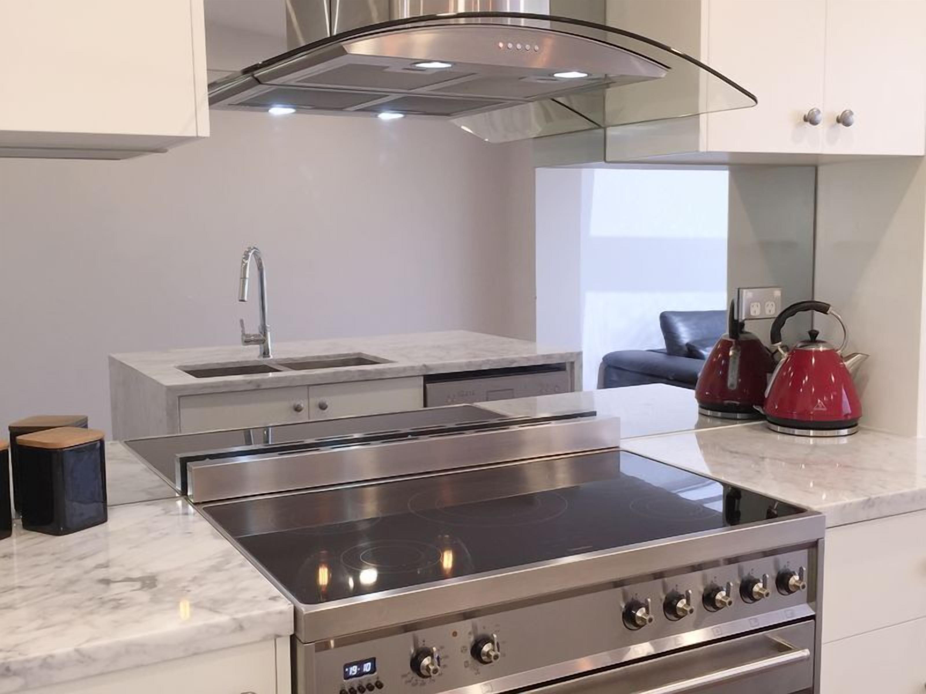 Superb Location Between City & Bondi Beach in Bondi Junction — image 17