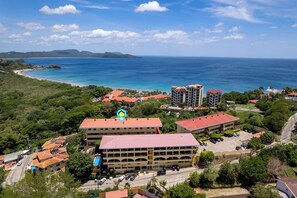 Exterior - Newly Remodeled Flamingo Condo with Sweeping Ocean Views, Spacious Terrace & Walkable Location (Playa Flamingo)
