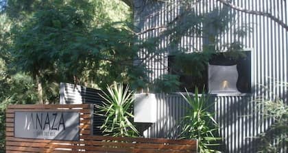 Janaza Boutique Retreat right in the middle of Halls Gap township. Pet friendly.