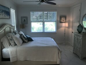 3 quartos, ferros/tábuas de passar roupa, Wi-Fi, roupa de cama