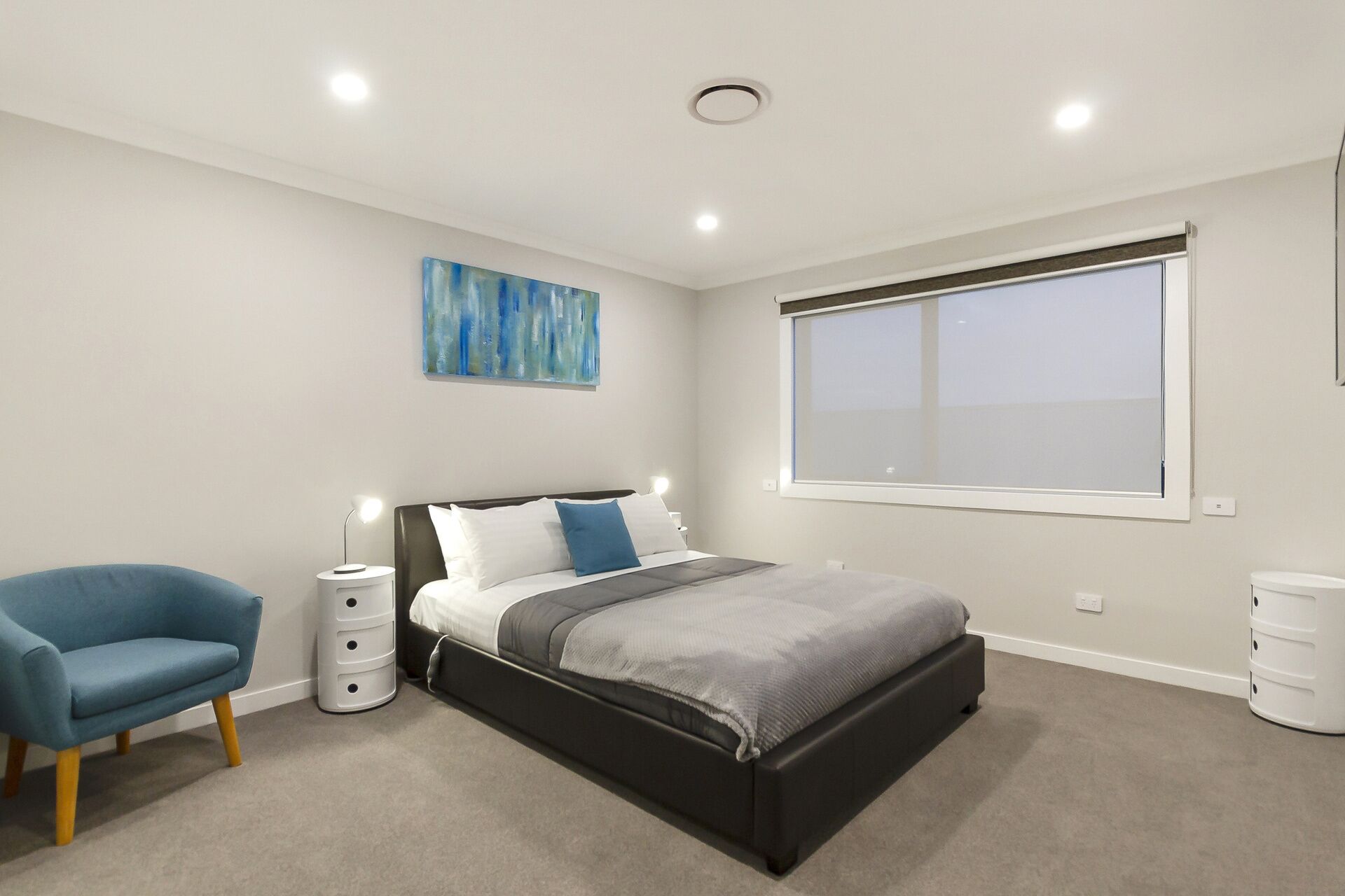 Rise House Hobart - Outstanding! Luxury family home — image 16