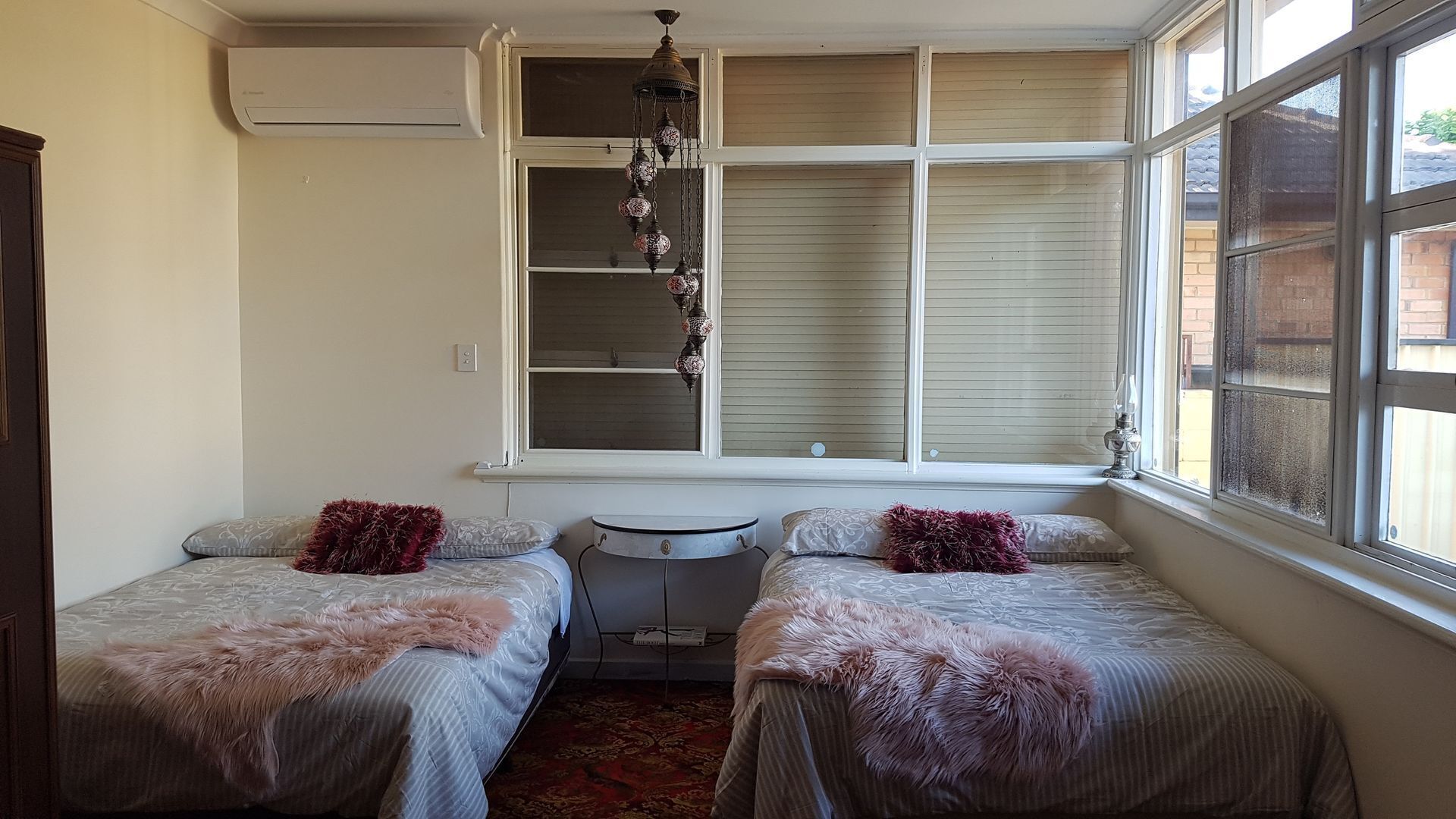 Magnificent Mid Century Modern Pool house  between CBD/Glenelg. Sleeps 22 — image 19