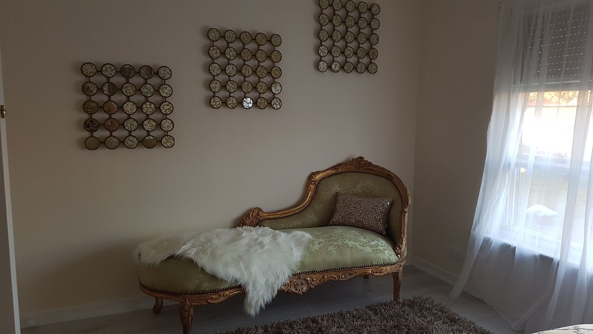 Magnificent Mid Century Modern Pool house  between CBD/Glenelg. Sleeps 22 — image 16