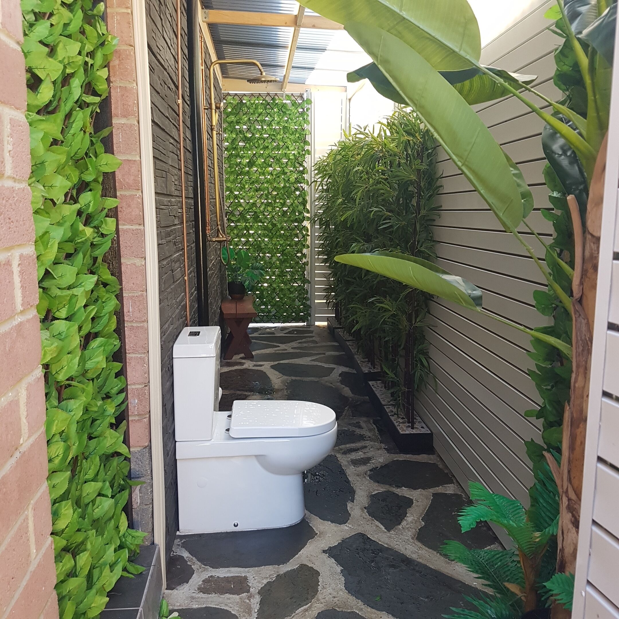 Magnificent Mid Century Modern Pool house  between CBD/Glenelg. Sleeps 22 — image 27