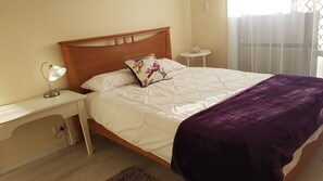 6 chambres, fer et planche à repasser, accès Internet, draps fournis
