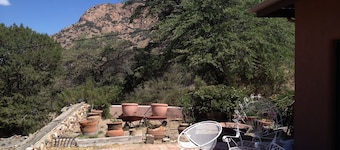 Charming Retreat In Bisbee Nestled in Canyon Minutes from Downtown