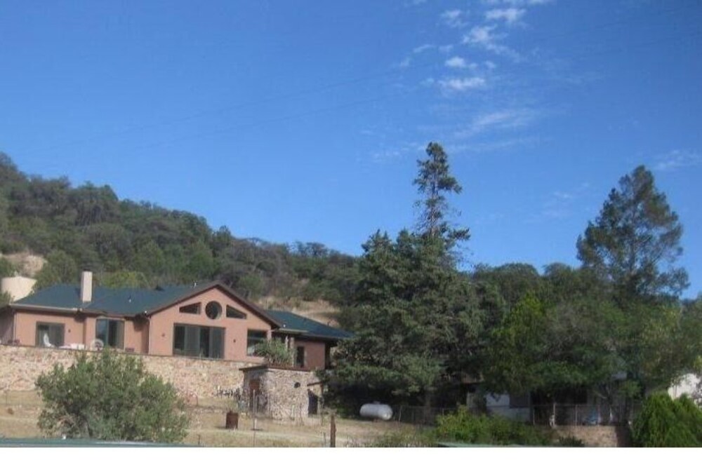Luxury Retreat In Bisbee Nestled Minutes from Downtown