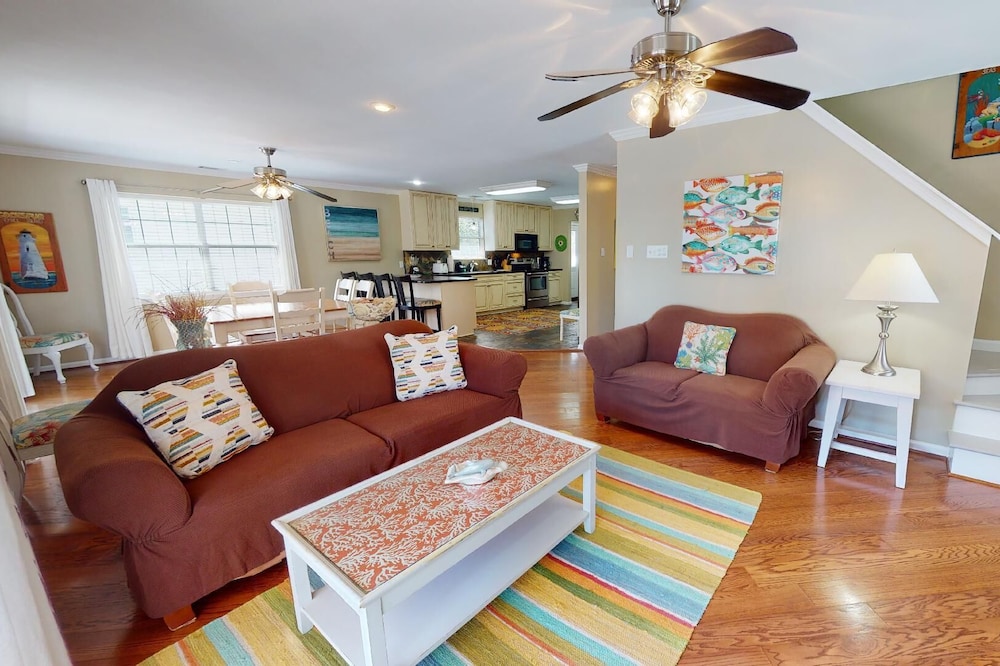 Sea Tybee Cottage, Professionally Managed, Walk To All Attractions