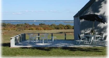 Breathtaking Waterviews with Private Beach - Harbour House with AC and Heat