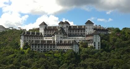 *** FLAT en la montaña para 7 personas (3 dorm.) *** PISCINA CALENTINA ***