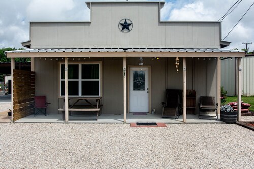 Turvallinen rauhallinen naapurusto 