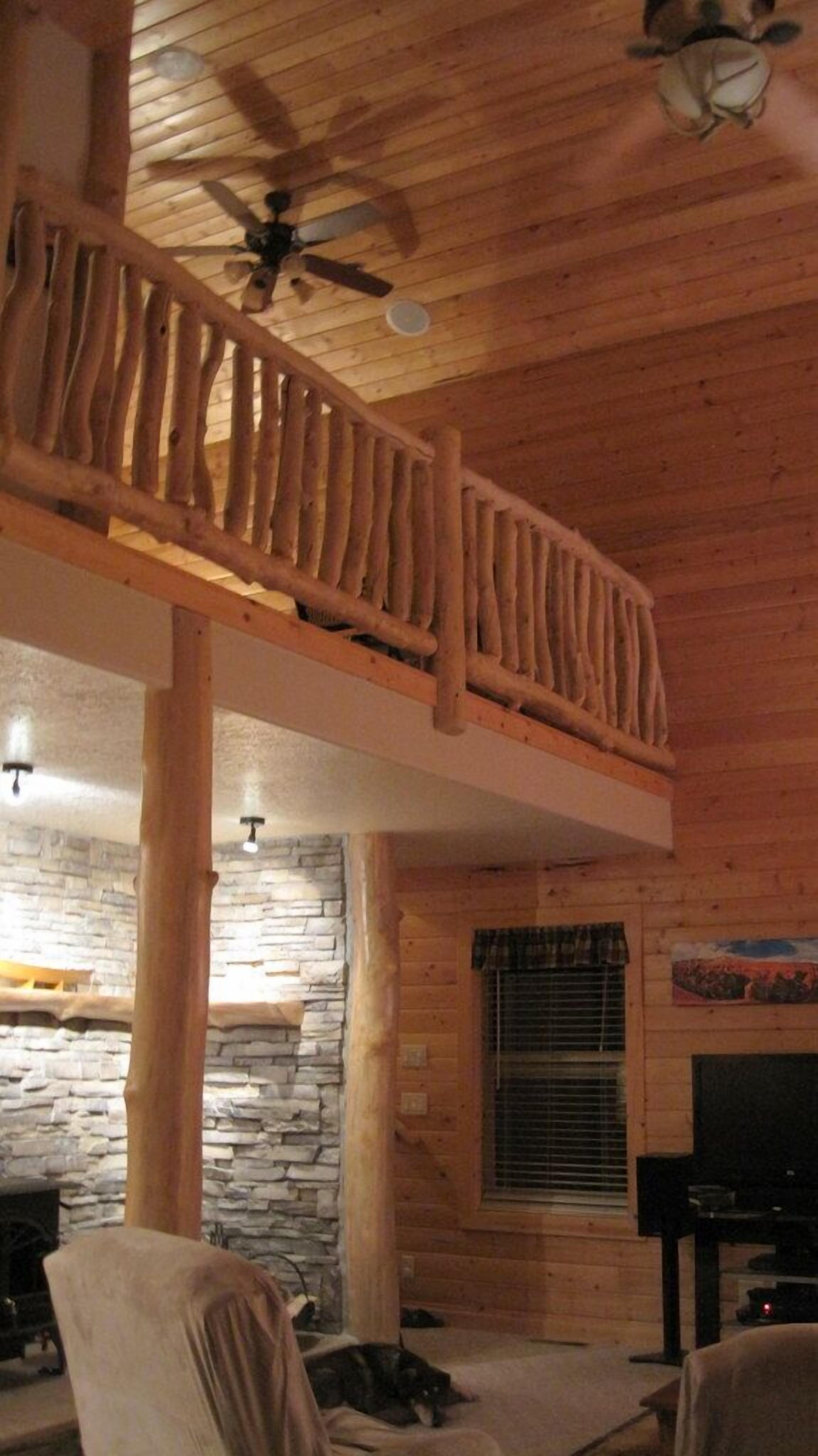 Near Zion & Bryce National Parks! Beautiful cabin, lovely mountain location!