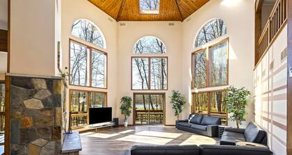Amazing Modern Lakefront Chateau in prime Pocono location