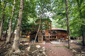 Exterior - Amazing Modern Lakefront Chateau in prime Pocono location (East Stroudsburg)
