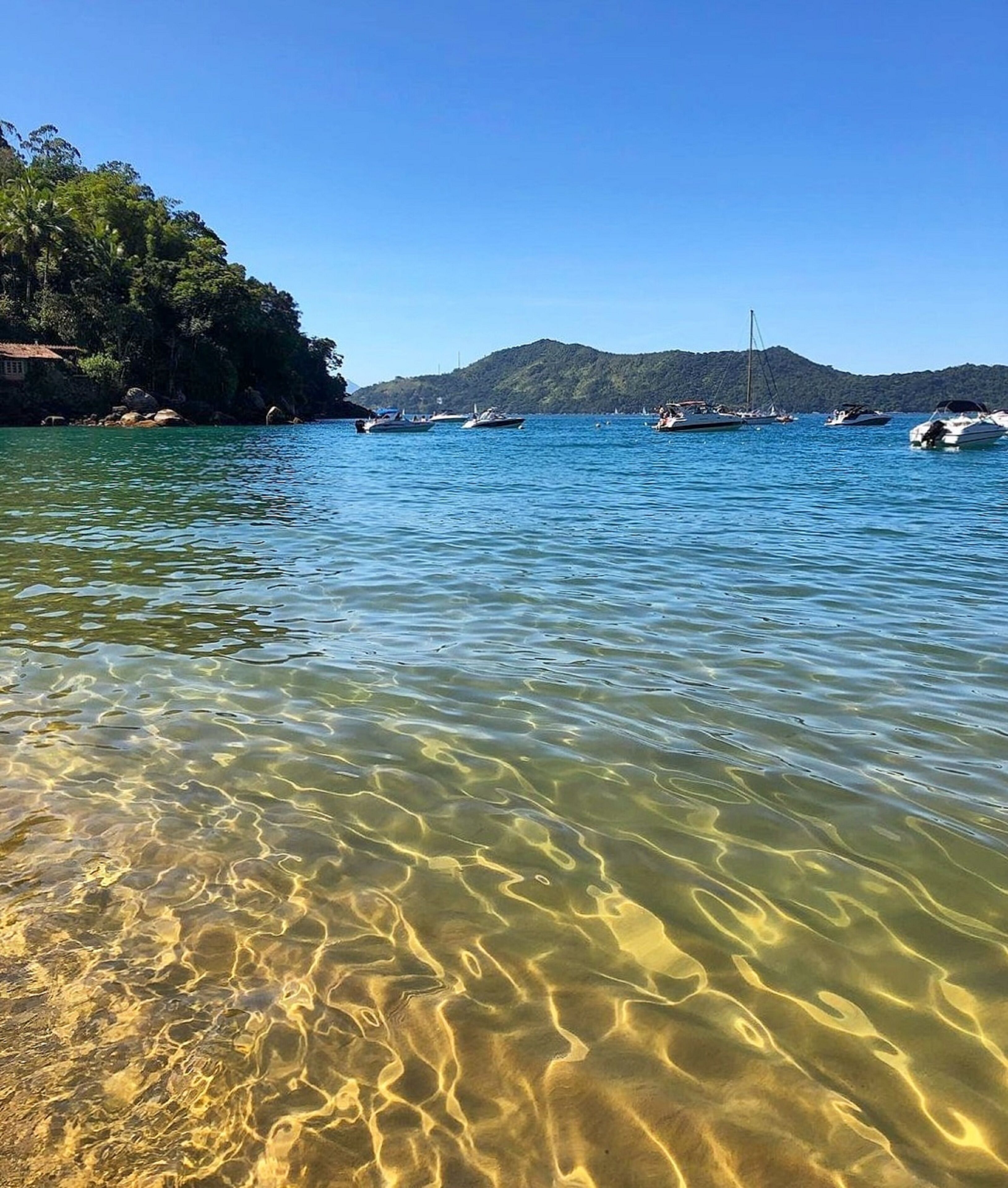 Comfortable home with 1 bedroom, furnished, full kitchen, pool next door.