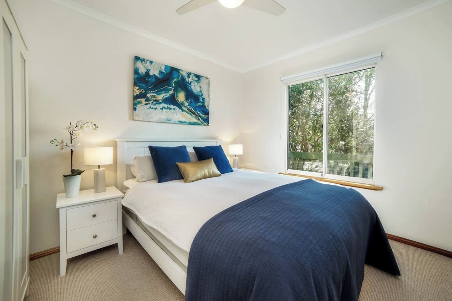 5 bedrooms, iron/ironing board