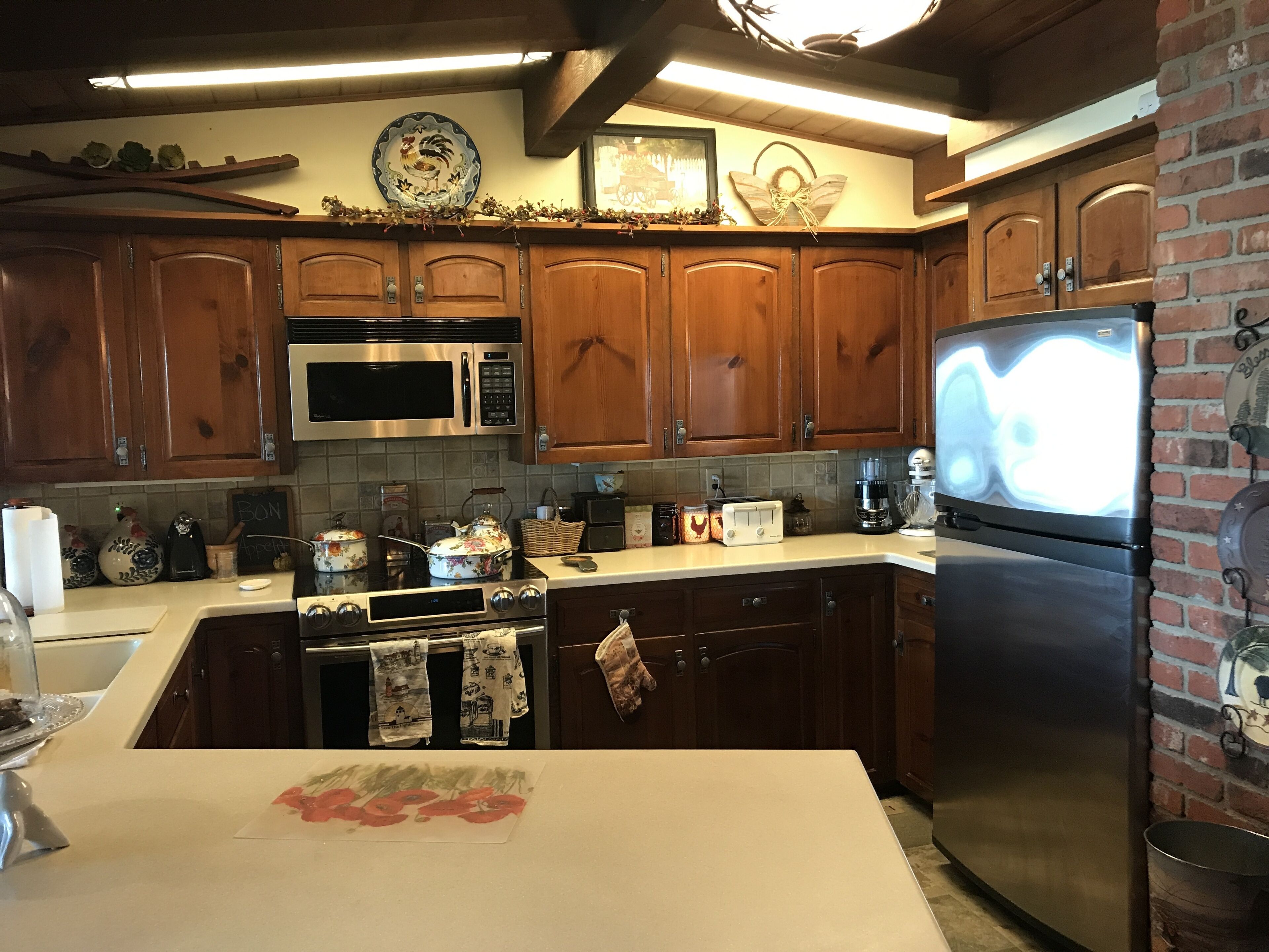 Cozy Lake Cottage just 5 minutes on paved roads with Wow Lake Views & Sunsets💜