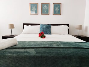 3 bedrooms, iron/ironing board, free WiFi, bed sheets