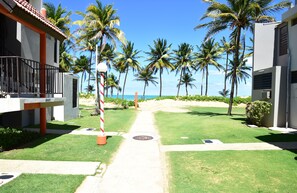 Property grounds - Beach Front & 3 levels & Terrace & Balcony & 2 Pools Max 6people (Río Grande)