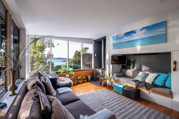 Téléviseur, livres