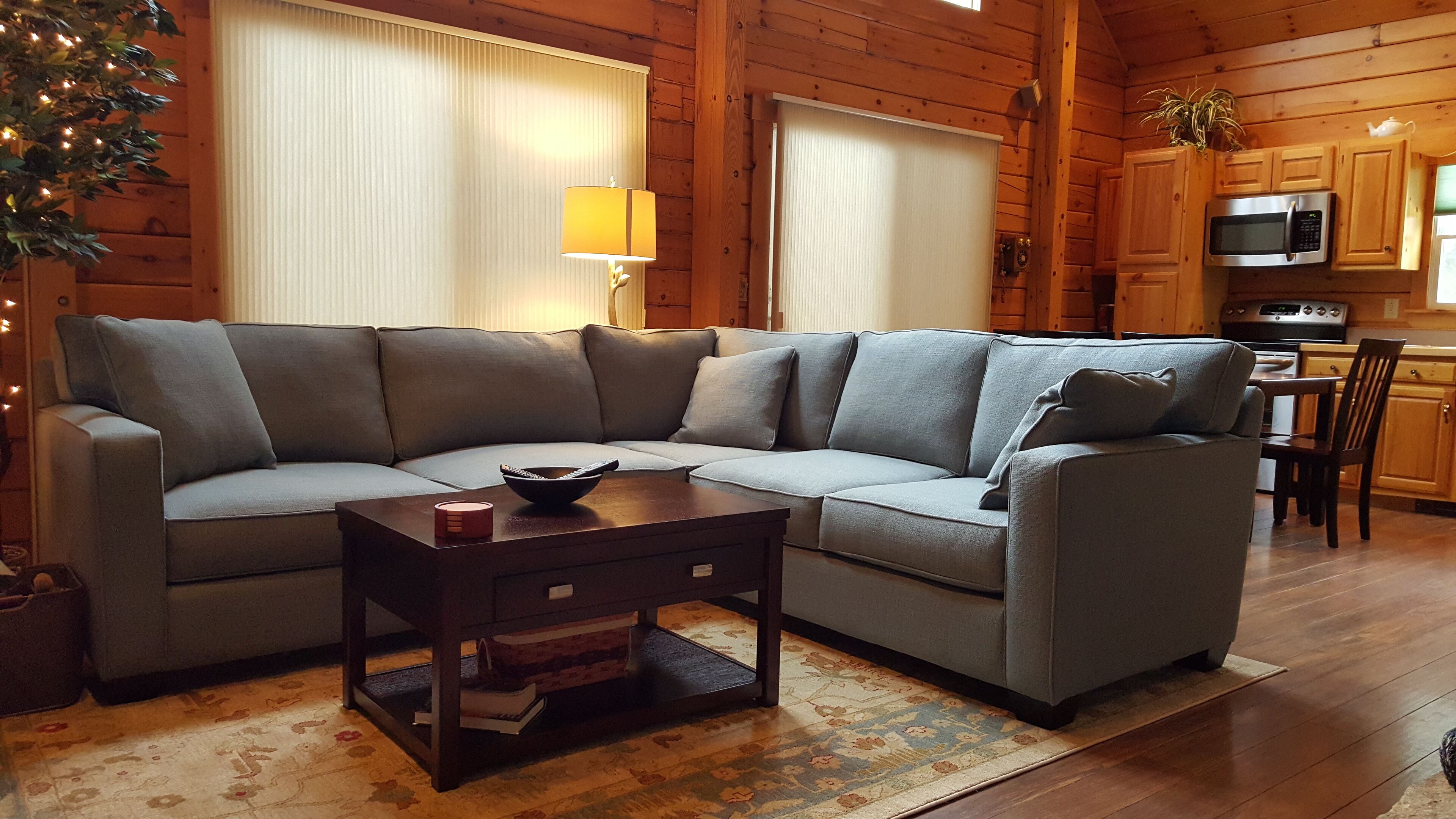  Modern log home,  heart of White Mtns, Twin Mtn, 7 mins to Bretton Woods, pets+