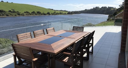 River Lodge, grande maison sur la riviĂšre Hopkins