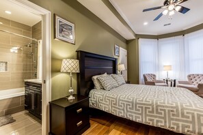 4 chambres, coffres-forts dans les chambres, bureau