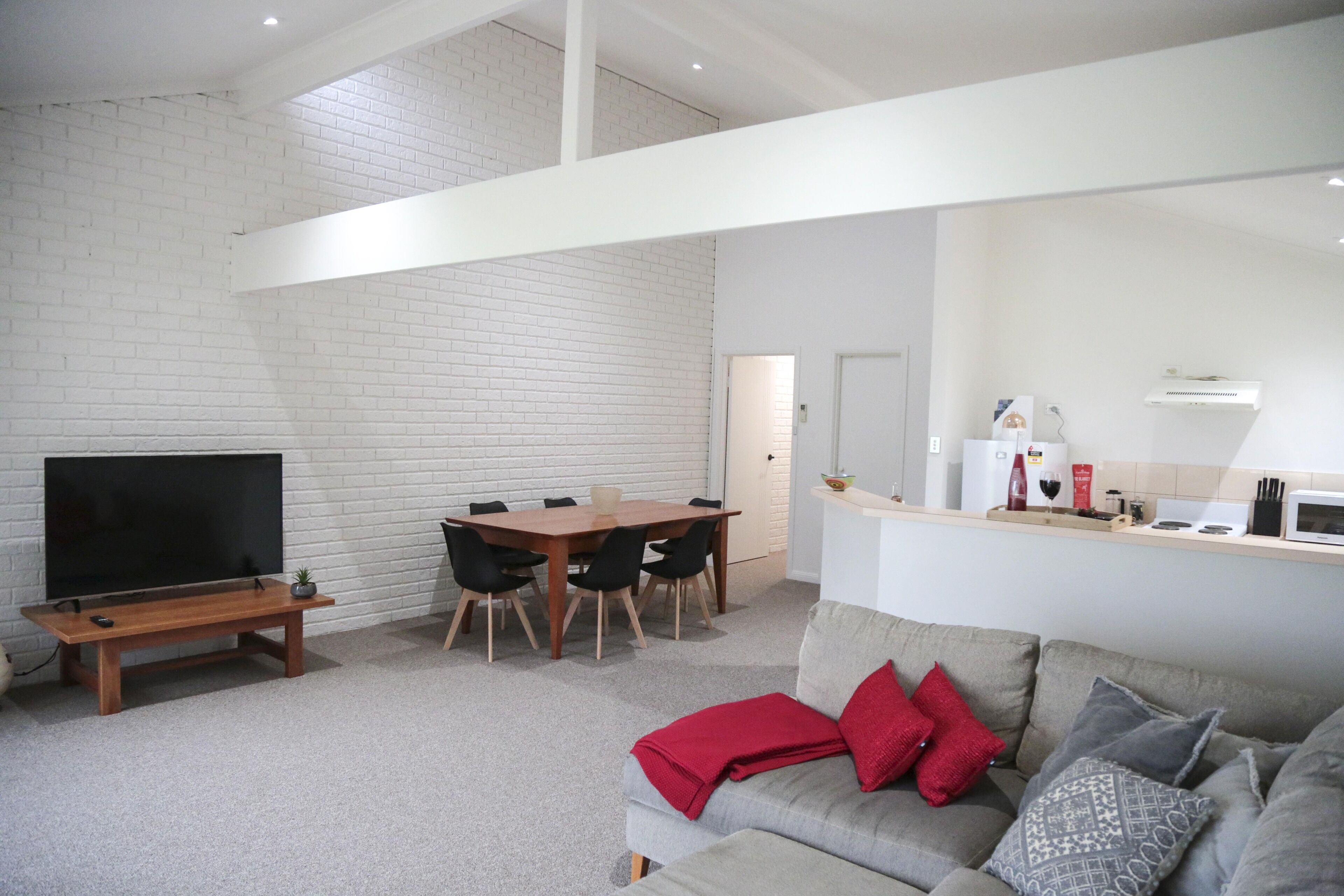 Surfleet Holiday Unit~ the place that offers a little ‘beach-side’ getaway.