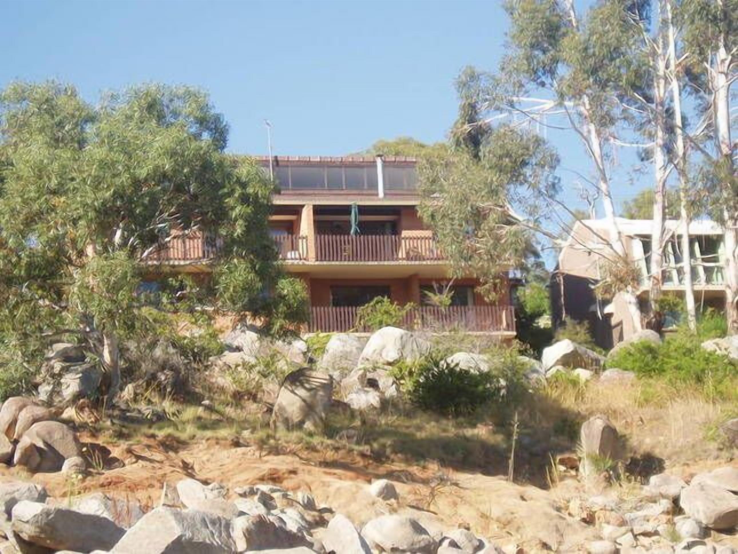 Aranda 1 - Waterfront Apartment - beautiful views — image 4