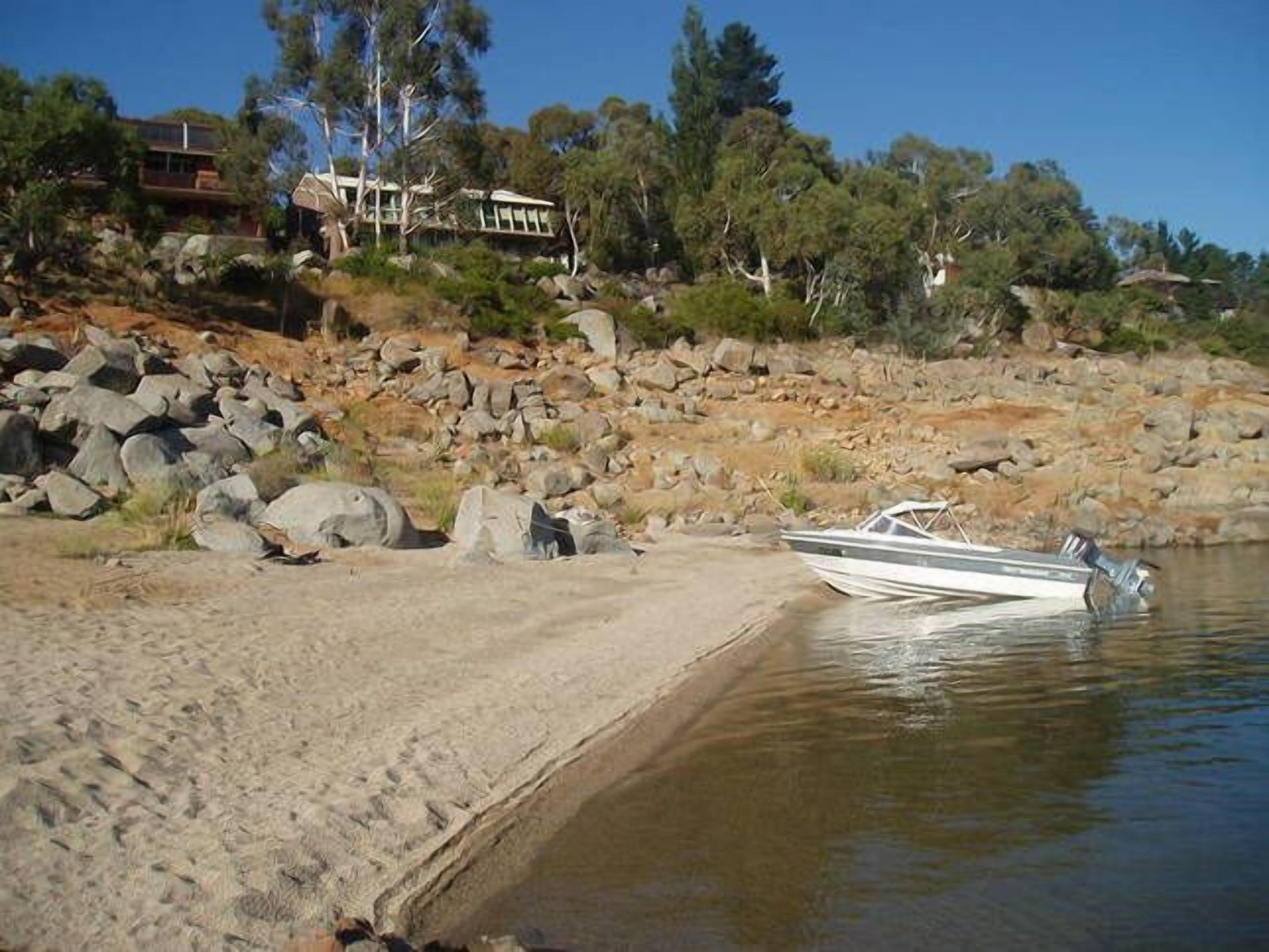 Aranda 1 - Waterfront Apartment - beautiful views — image 14