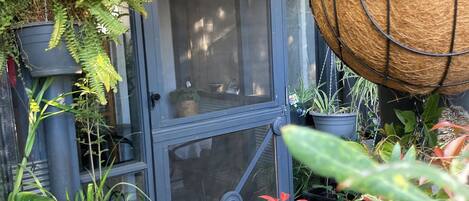 تفاصيل الفندق من الخارج