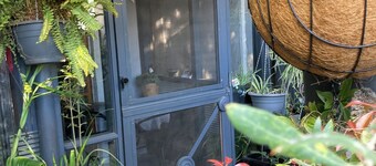 Hidden gem with private walled garden