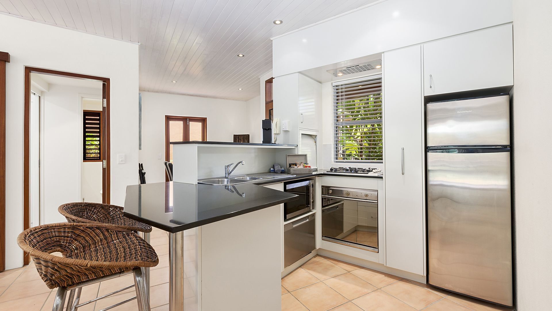 L'Auberge Noosa No3 - Romatic Luxury Getaway — image 7