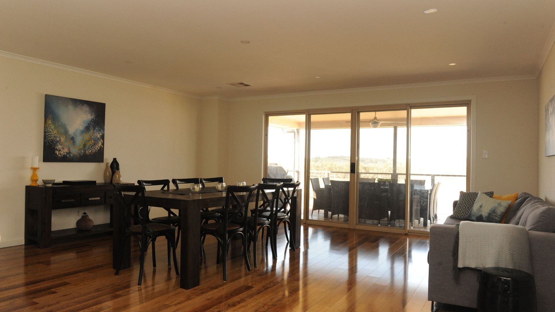 Orana House- Mannum Waters — image 10