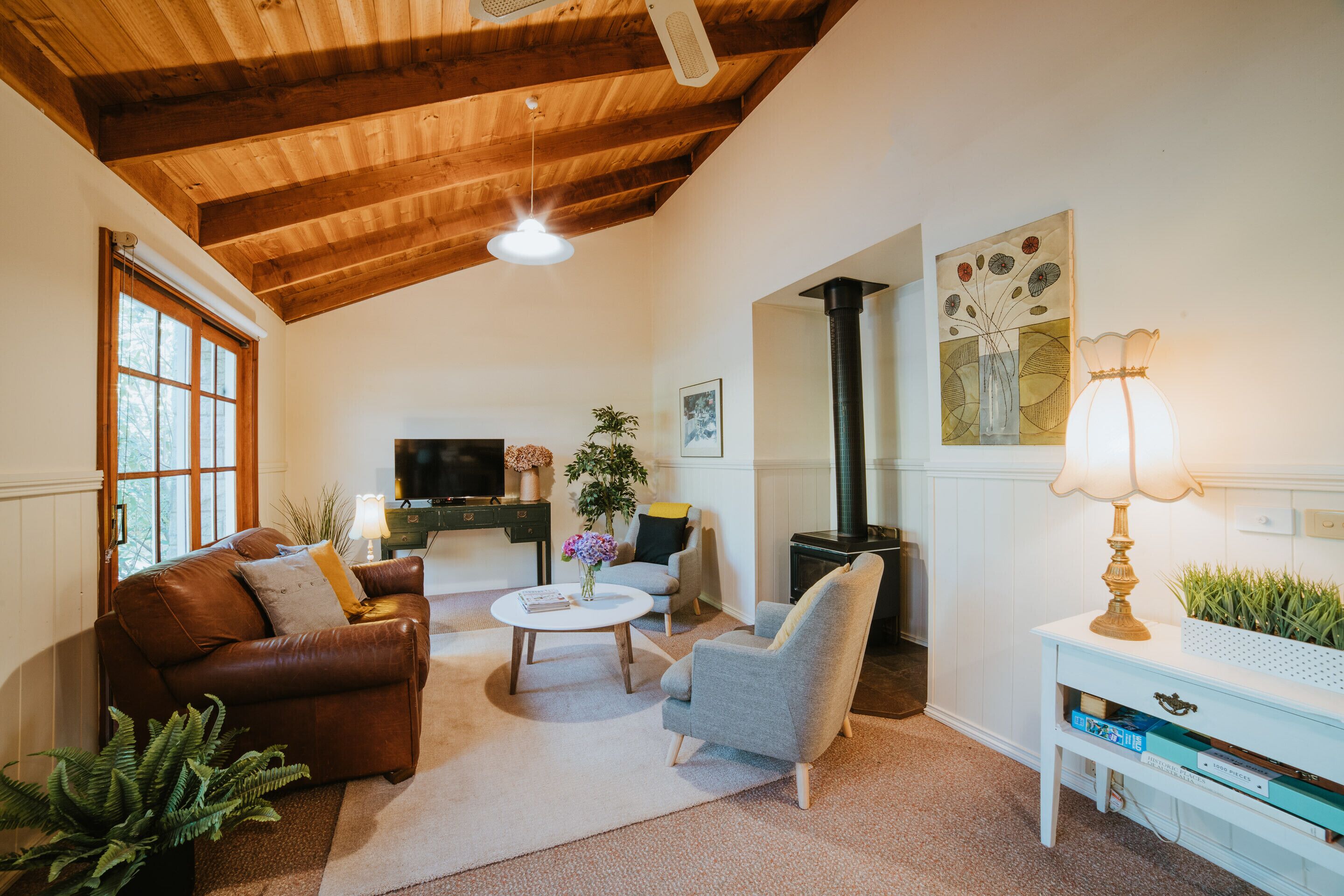 Jamieson Cottages by the River 2