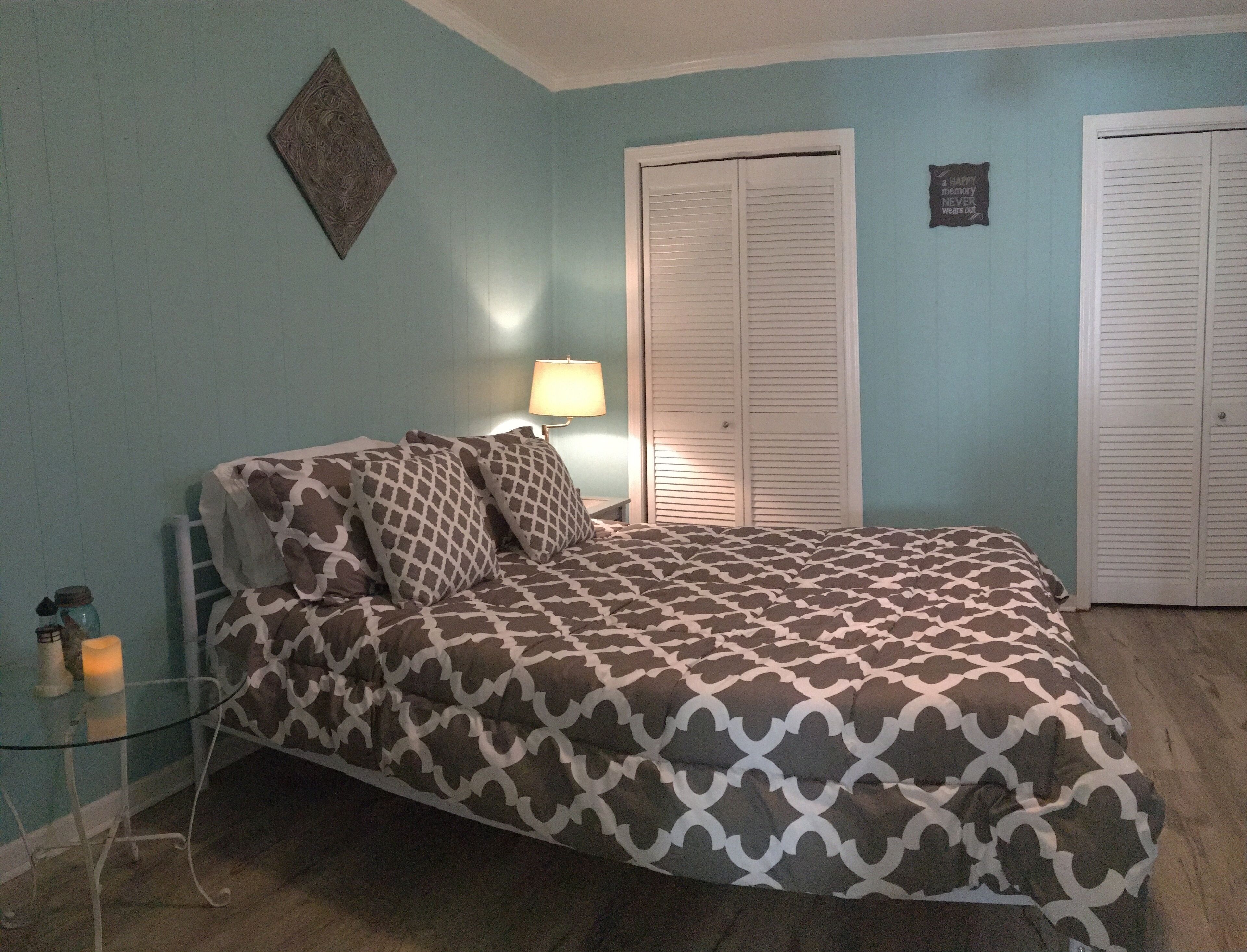 Beautiful Family Island Cottage!<br>FLETC Friendly, Per Diem Accepted 