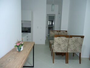 Dining - Exclusive, upscale location with saunas, regular and heated pools, and fitness center. (Ubatuba)