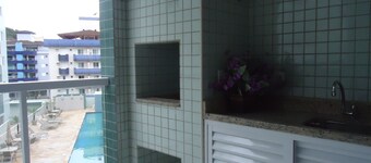 Eksklusiv, førsteklasses beliggenhet, badstuer, normbassenger. og oppvarming, fitness