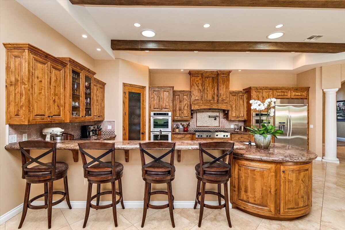 Palm Desert tropical estate with over 5,500 square feet of living space