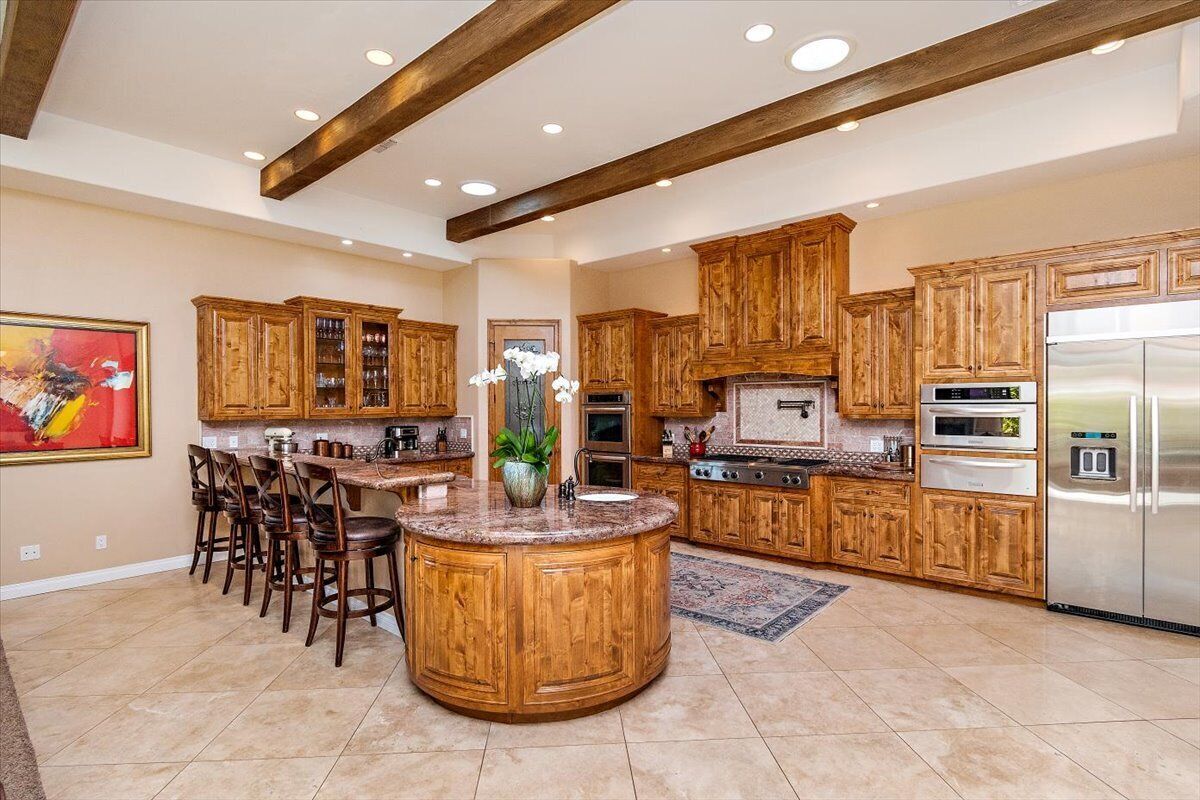 Palm Desert tropical estate with over 5,500 square feet of living space