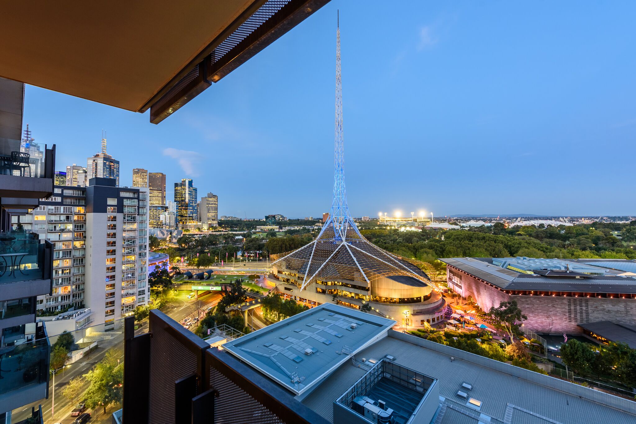 Exclusive Stays - Gallery Tower — image 12